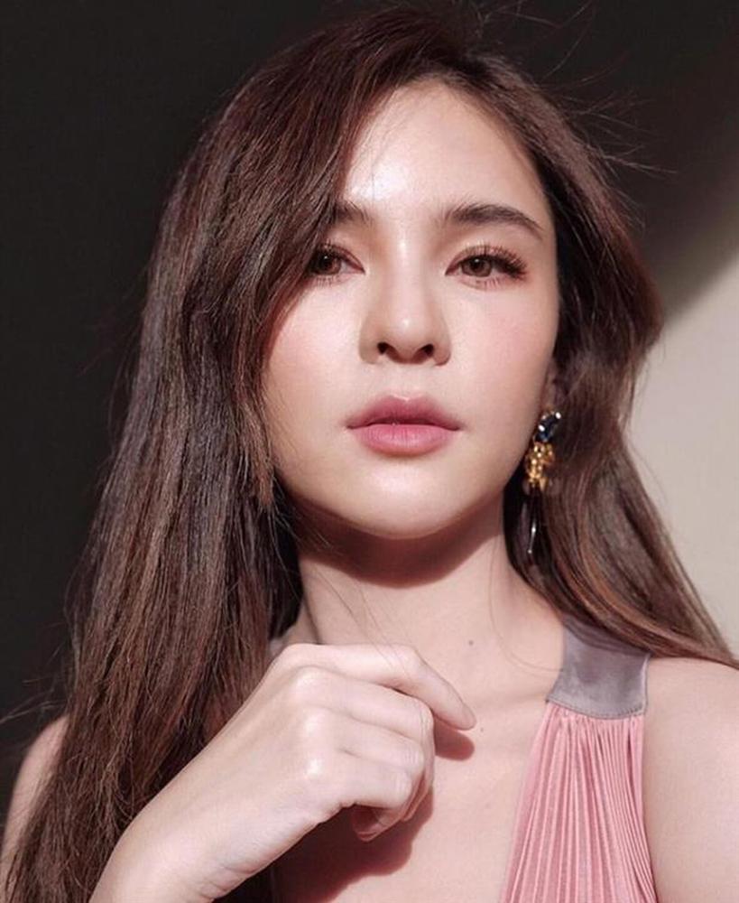 Triệu Lệ Dĩnh và Aom Sushar: Ai xinh đẹp hơn khi cùng vào vai Tiết Sam Sam?-4