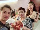 Vợ xinh của Đăng Khôi đi du lịch vẫn vào bếp làm món 'nhà giàu': Bất ngờ với mức giá