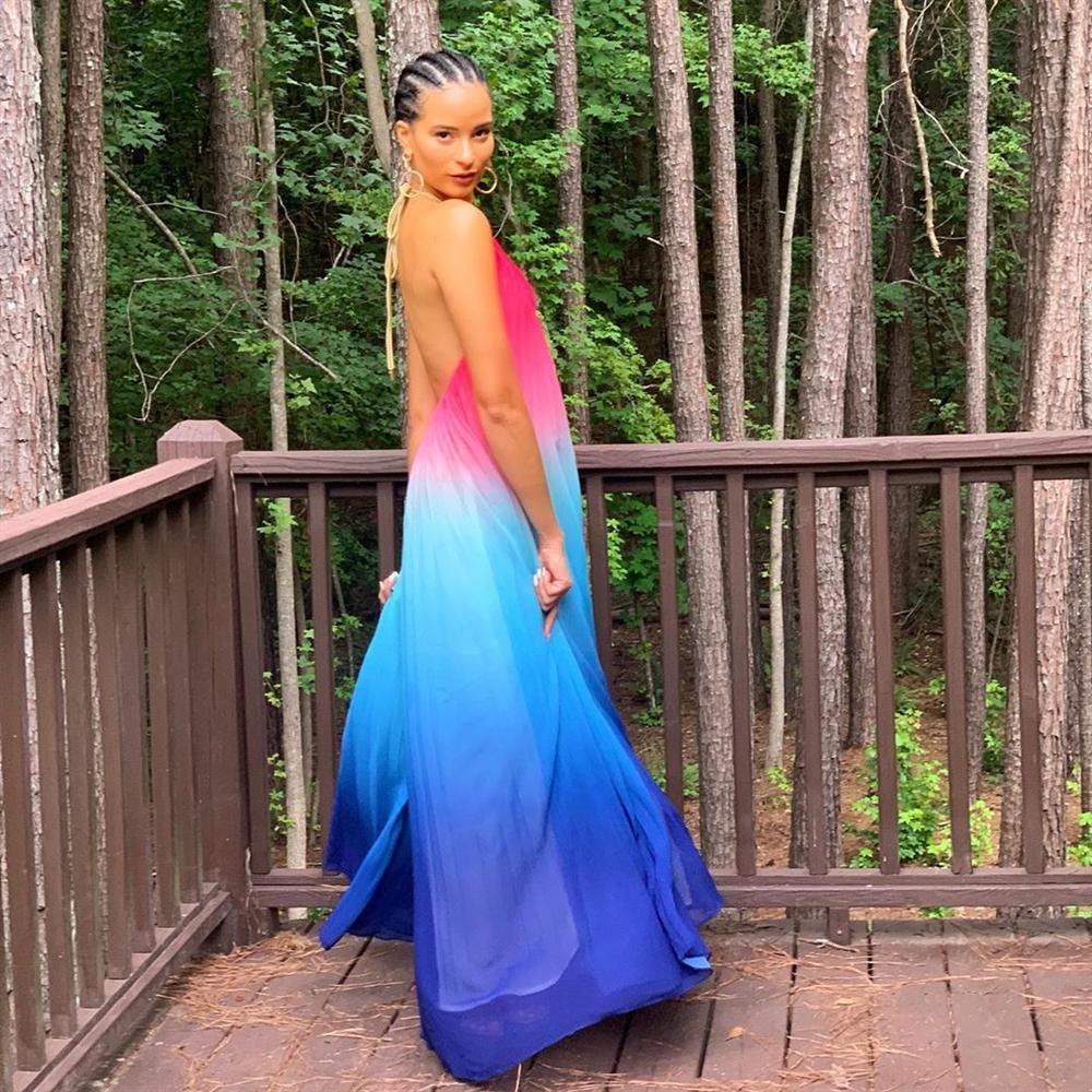 Bản tin Hoa hậu Hoàn vũ 15/7: HHen Niê diện áo dài trắng vẫn chặt đẹp dàn mỹ nhân từ Đông sang Tây-7