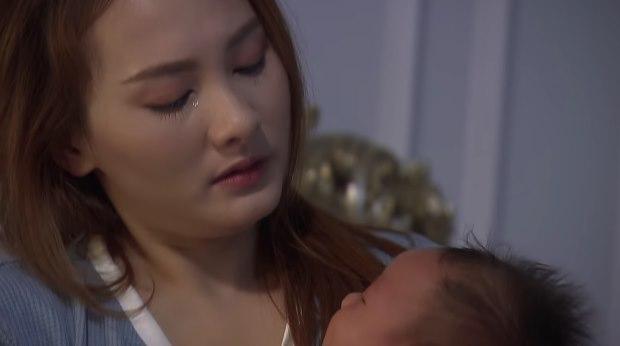 Bỏ mặc Thư ở nhà chăm con, Vũ qua đêm với Nhã trong tập 66 Về Nhà Đi Con-2