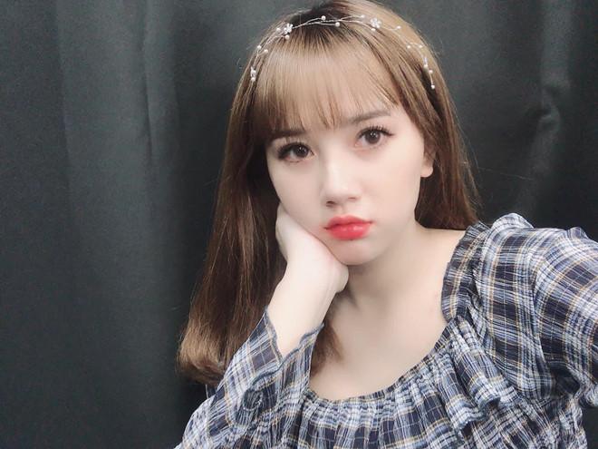 Đi tập quân sự, nữ sinh Hà Tĩnh bỗng chiếm spotlight vì ngoại hình đẹp xuất sắc-8