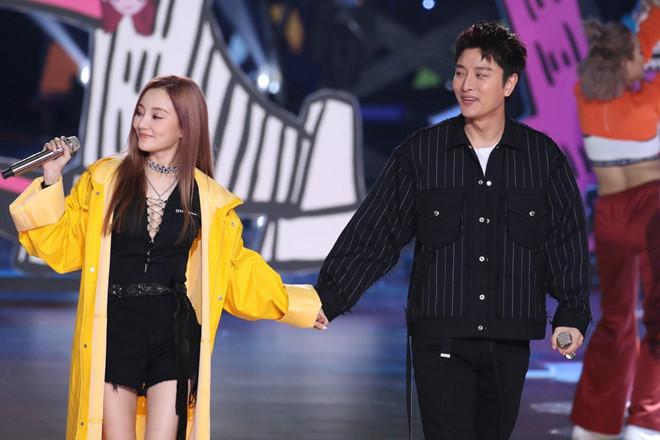 Nghệ sĩ Trung Quốc yêu ngọt ngào, chia tay bẽ bàng vì bê bối sex-5