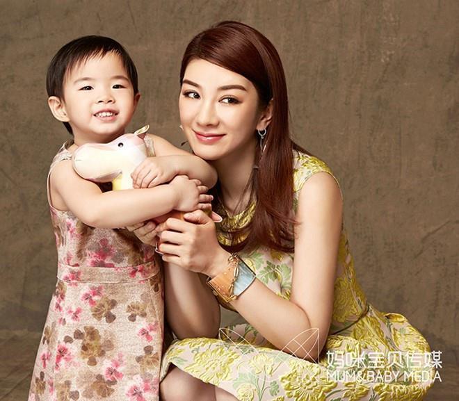 Nghệ sĩ Trung Quốc yêu ngọt ngào, chia tay bẽ bàng vì bê bối sex-8