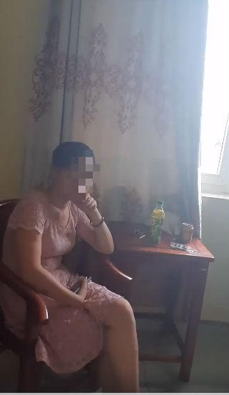 Chồng bắt quả tang vợ vào nhà nghỉ với em trai xã hội, vẫn cãi Chẳng có gì cả, vào đây ngắm cảnh-3