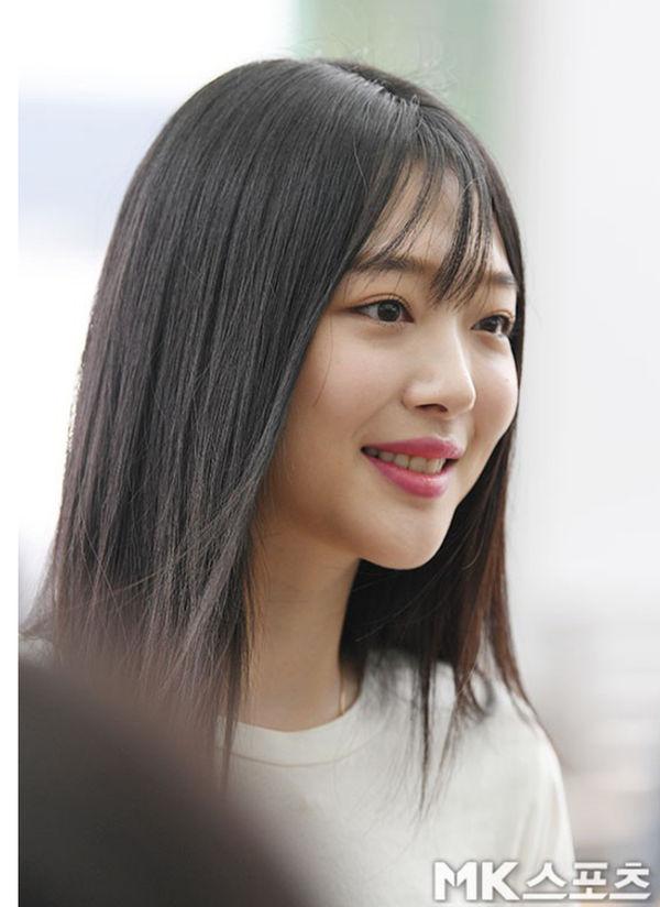 Nàng thơ Sulli f(x) bị fan chê tới tấp: Mặt xinh như tiên nhưng răng vàng ố-4