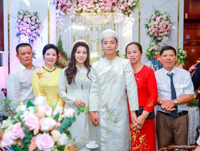 Vừa lỡ miệng khoe có được cả trâu lẫn nghé sau vài ngày ăn hỏi, Bùi Tiến Dũng lại làm điều bất ngờ cho em bé sắp chào đời-2