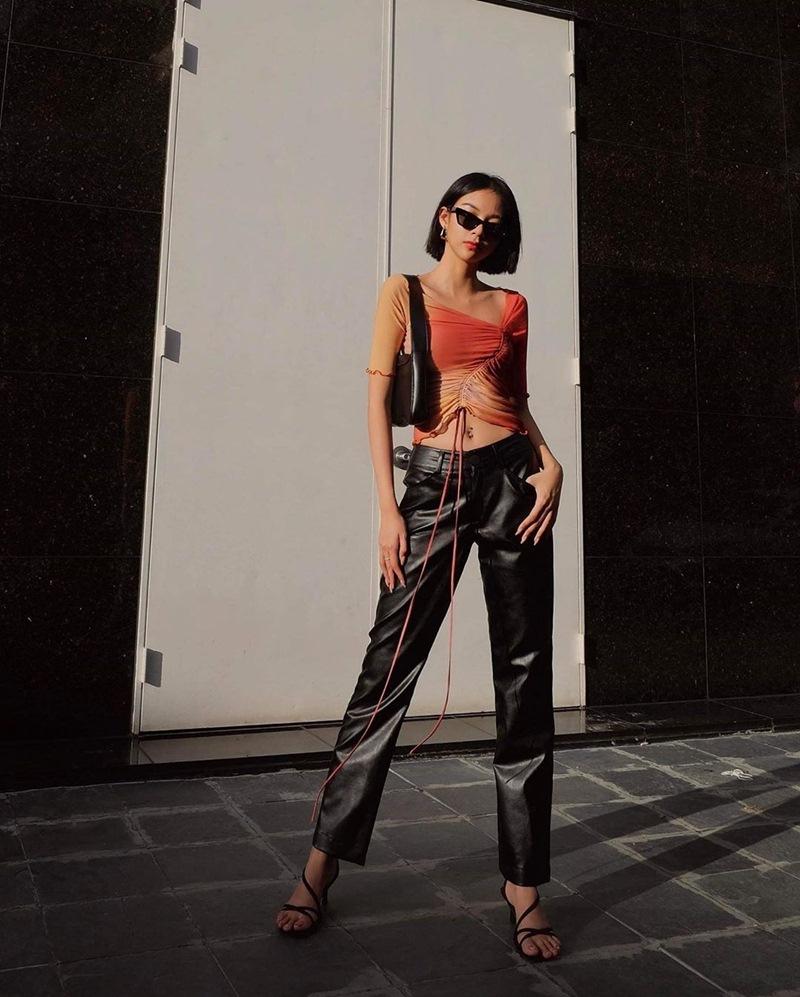 Thúy Vi khoe street style phô diễn vựa hoa quả quá đà lại già hơn hẳn Chi Pu dù kém 5 tuổi-7