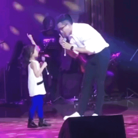 Lưu Khải Uy đến trường cùng con gái, dân mạng lại chỉ trích Dương Mịch vô tâm-1