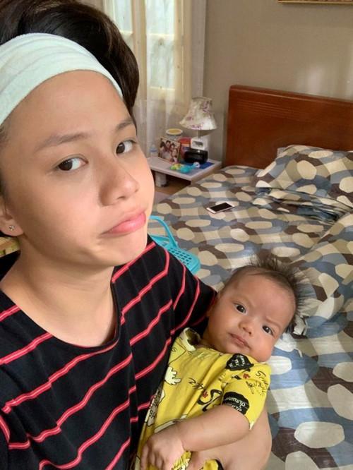 Điều ít biết về diễn viên cực nhí - cu Bon, con trai Vũ và Thư trong Về nhà đi con-1