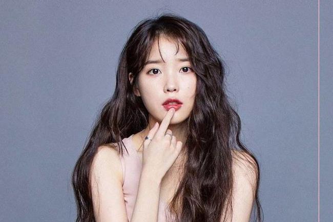 Vượt mặt Kim Yoo Jung - Jennie, IU được bình chọn là sao nữ giàu có và nổi tiếng nhất-1