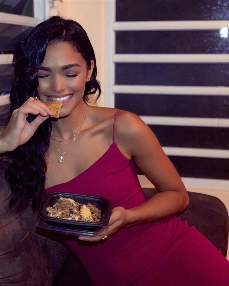 Bản tin Hoa hậu Hoàn vũ 16/7: Đối thủ Indonesia kém xinh nhưng tạo dáng xuất sắc ngang ngửa Hoàng Thùy-9