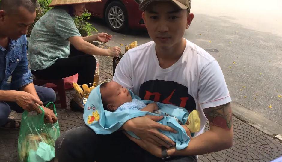 Về Nhà Đi Con lộ clip hot: Dũng nhận là bố cu Bon, ân cần chăm sóc mẹ con Thư-3