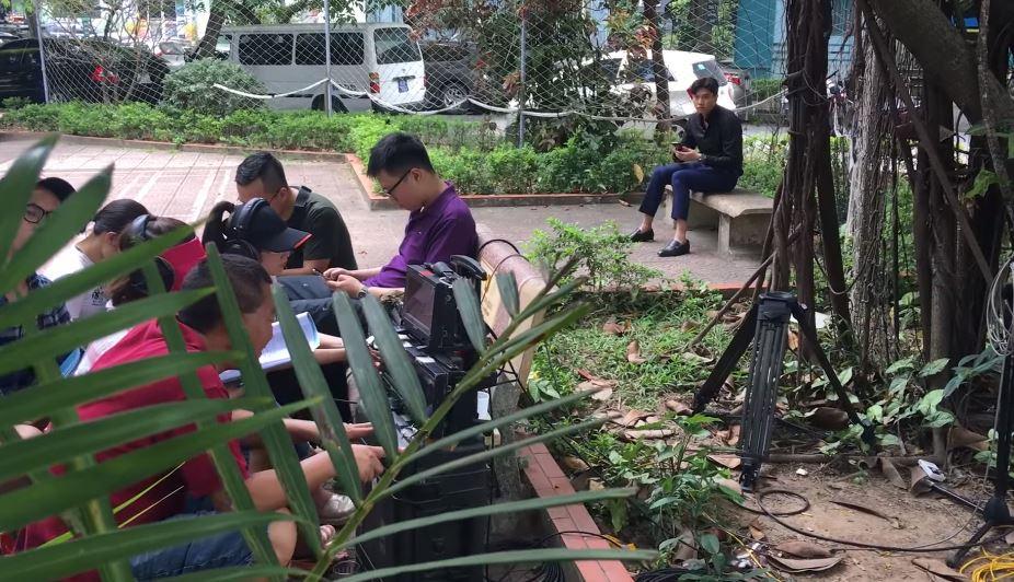 Về Nhà Đi Con lộ clip hot: Dũng nhận là bố cu Bon, ân cần chăm sóc mẹ con Thư-4