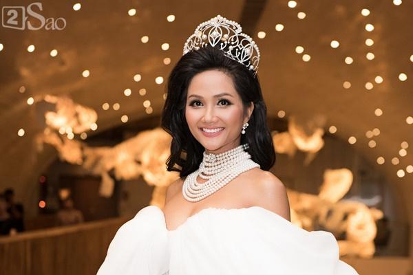HHen Niê sẽ không trao lại vương miện cho tân Hoa hậu Hoàn vũ Việt Nam 2019-3