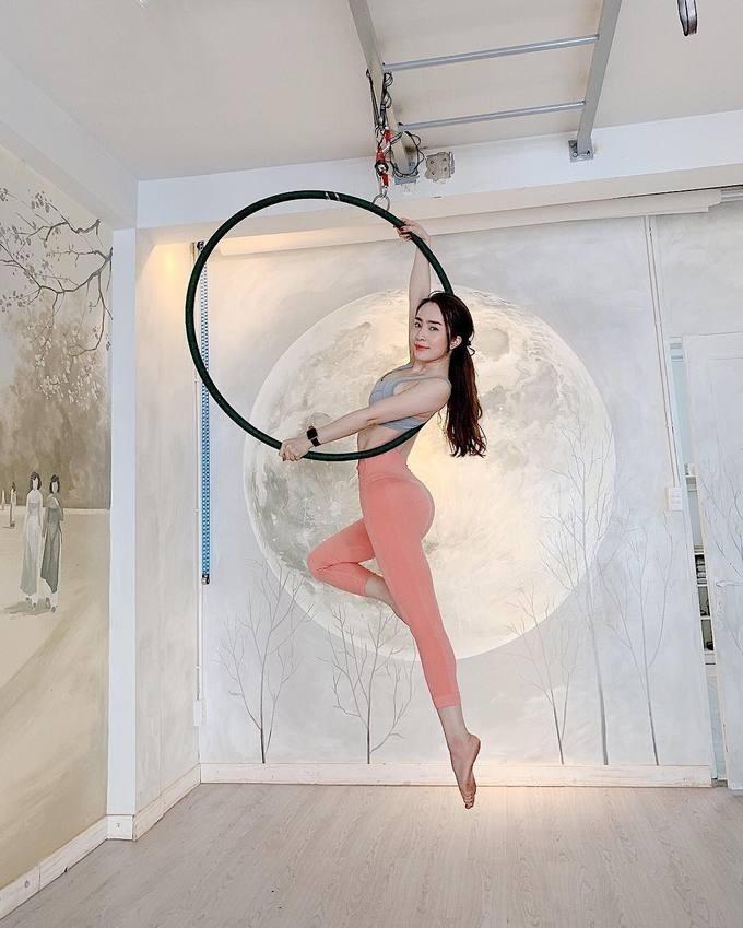 Múa cột, tập yoga giúp Nhã ‘Về nhà đi con’ khiến Vũ mê mệt-2
