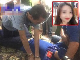 Sởn da gà xem Bùi Văn Công diễn lại toàn bộ hành vi hãm hiếp nữ sinh giao gà, các đối tượng khác giữ tay chân nạn nhân Sởn da gà xem Bùi Văn Công diễn lại toàn bộ hành vi hãm hiếp nữ sinh giao gà, các đối tượng khác giữ tay chân nạn nhân