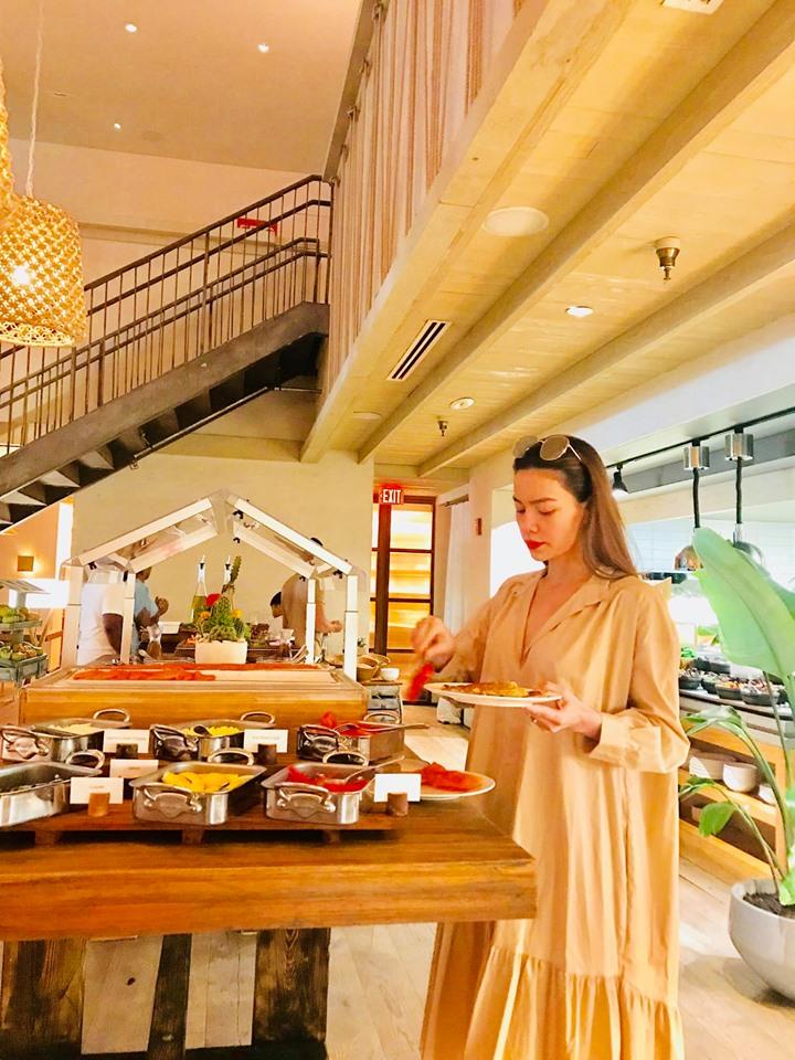 Đăng ảnh khoe vòng 1 to vượt mặt, Hồ Ngọc Hà vướng nghi án photoshop không biết điểm dừng-1