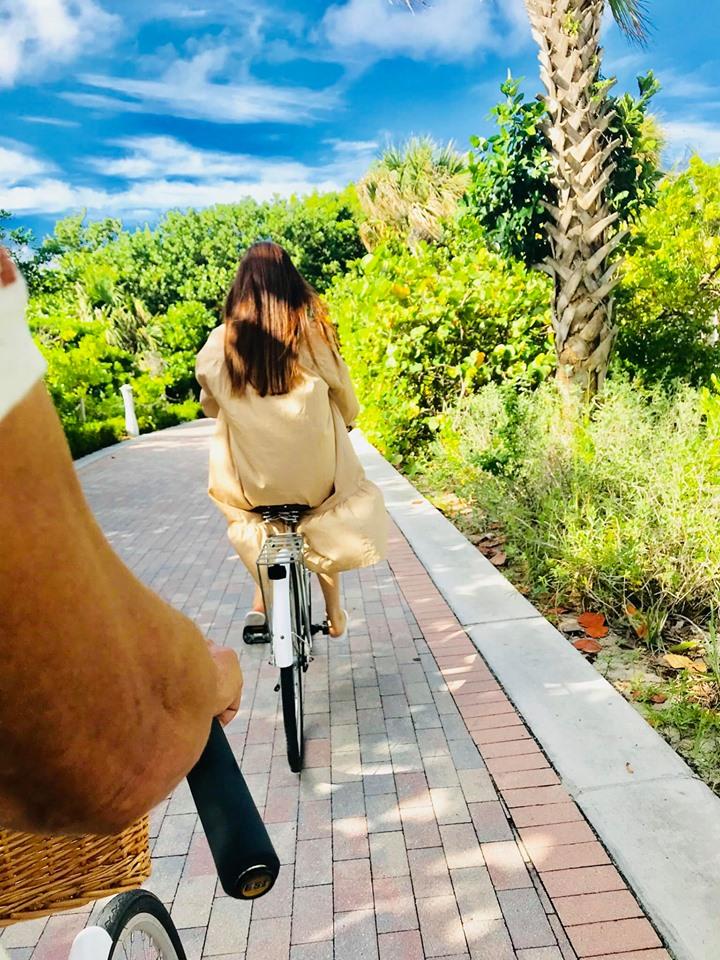 Đăng ảnh khoe vòng 1 to vượt mặt, Hồ Ngọc Hà vướng nghi án photoshop không biết điểm dừng-4