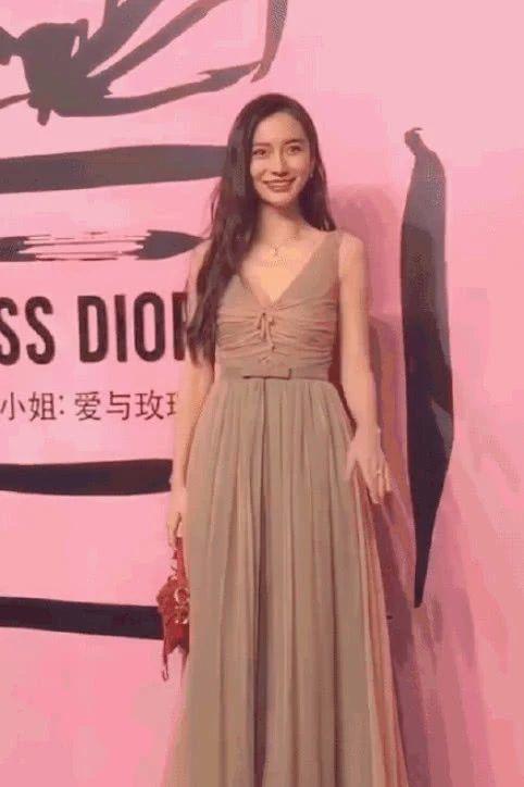 Sau nghi vấn ly hôn Huỳnh Hiểu Minh, Angelababy thay nhẫn cưới thành nhẫn khác-4