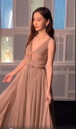 Sau nghi vấn ly hôn Huỳnh Hiểu Minh, Angelababy thay nhẫn cưới thành nhẫn khác-5