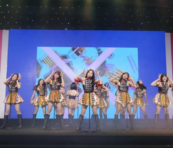 Hit quốc dân của Nhật Bản chính thức được nhóm nhạc đông thành viên nhất Việt Nam chuyển thể-3