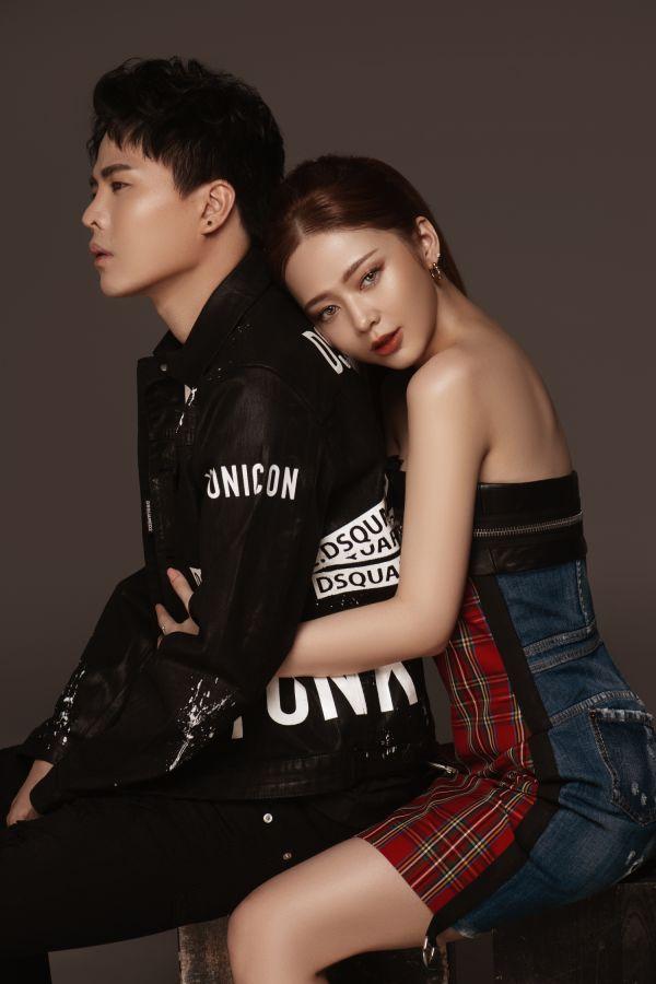 Sau nhiều tin đồn yêu kín, Trịnh Thăng Bình và Liz Kim Cương khoe ảnh ôm ấp tình tứ hơn bao giờ hết-9