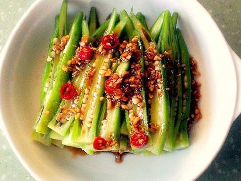 Đừng cắt đậu bắp ngay từ đầu, ăn theo cách này quả sẽ giữ được nhiều dinh dưỡng