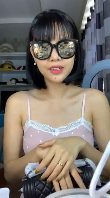 Tưởng cắt chỉ thẩm mỹ xong sẽ xinh đẹp hơn, ai dè gương mặt Kỳ Hân lại bị chê đơ như cây cơ-10