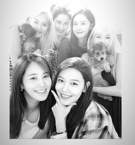 Người hâm mộ lo lắng nghe tin em gái mưa Kim So Hyun bị ngã ngựa khi đang quay phim-6