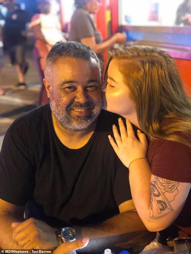 Cặp đôi đi đâu cũng bị gọi là 2 bố con, cách đáp trả của cô gái trẻ 21 tuổi khiến nhiều người ngỡ ngàng-2