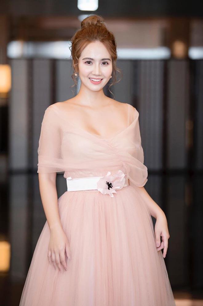 Hậu ly hôn, Huyền Lizzie cắt phăng mái tóc dài bánh bèo sang kiểu tóc siêu tém cực kỳ cá tính-7