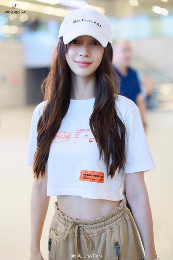 Chẳng chịu kém cô bạn thân Dương Mịch, Angela Baby cũng tham gia đường đua khoe eo con kiến-3