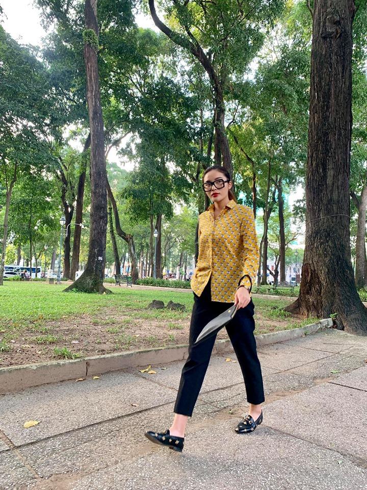 Chào hè muộn nhưng Thủy Tiên vẫn kịp tiếp lửa cho đường đua sexy với ảnh bikini nuột nà-7