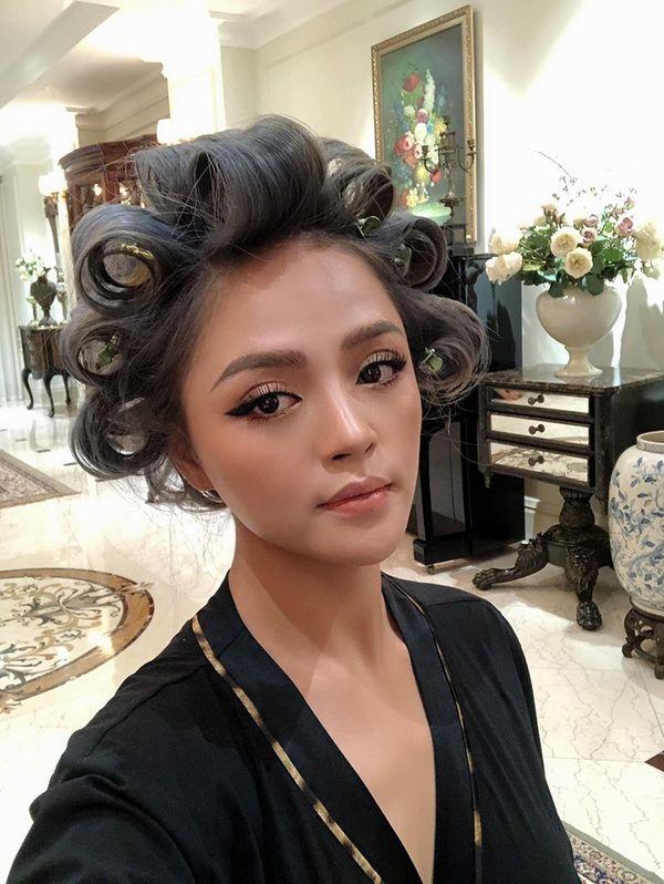 Vừa đóng máy Về nhà đi con, Thu Quỳnh đã vội lột xác từ kiểu tóc đến phong cách, fan hú hét: My sói trở lại-1