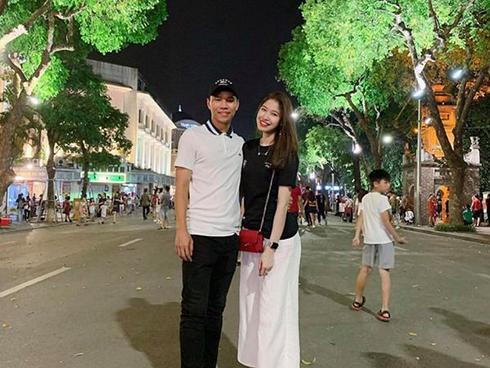 Văn Thanh đăng ảnh so deep, bạn gái vào bình luận chẳng liên quan-3