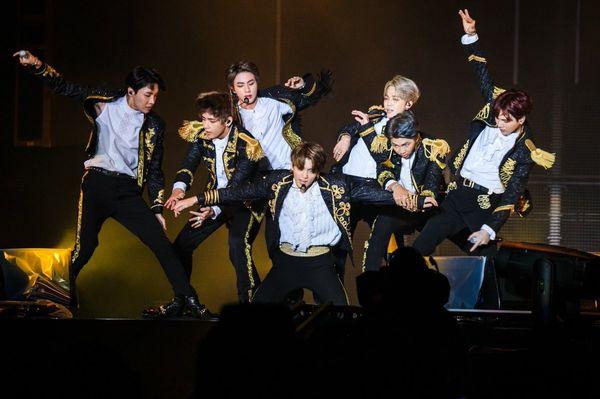 BTS lại vừa chính thức xác lập kỷ lục Billboard thế giới nhờ ca khúc này!-2