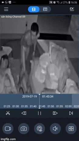 Clip: Người đàn ông mặc đồ lót chui qua lỗ thông gió vào nhà, có những hành động lạ lúc bà chủ đang ngủ say-1