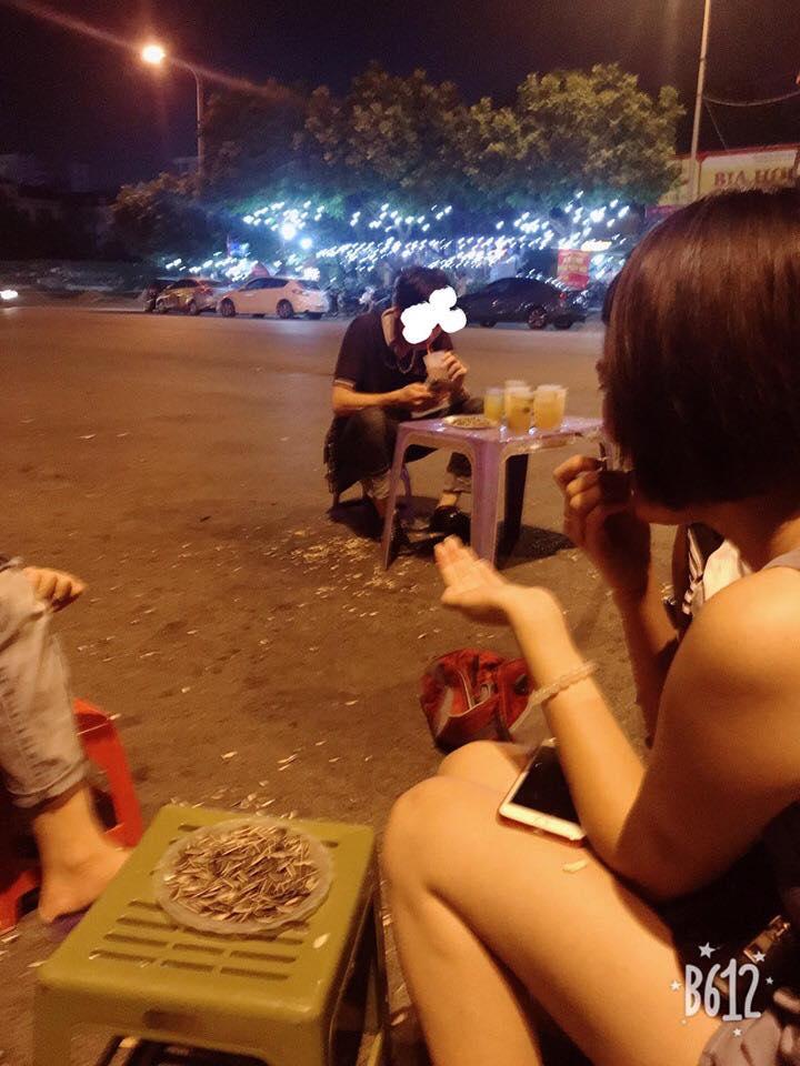 Thanh niên số nhọ bị người yêu chia tay vì gửi nhầm clip nóng của... cô lễ tân-1