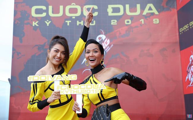 Sau đại chiến Miss Universe 2018, HHen Niê và top 5 người đẹp nhất bây giờ ra sao?-17