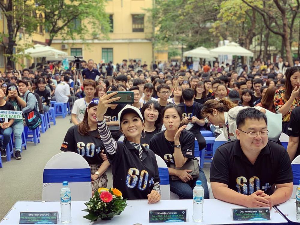 Sau đại chiến Miss Universe 2018, HHen Niê và top 5 người đẹp nhất bây giờ ra sao?-20