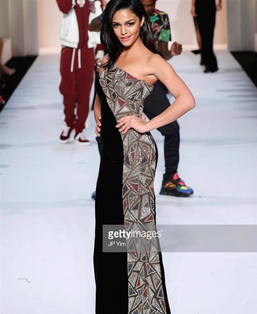 Sau đại chiến Miss Universe 2018, HHen Niê và top 5 người đẹp nhất bây giờ ra sao?-23