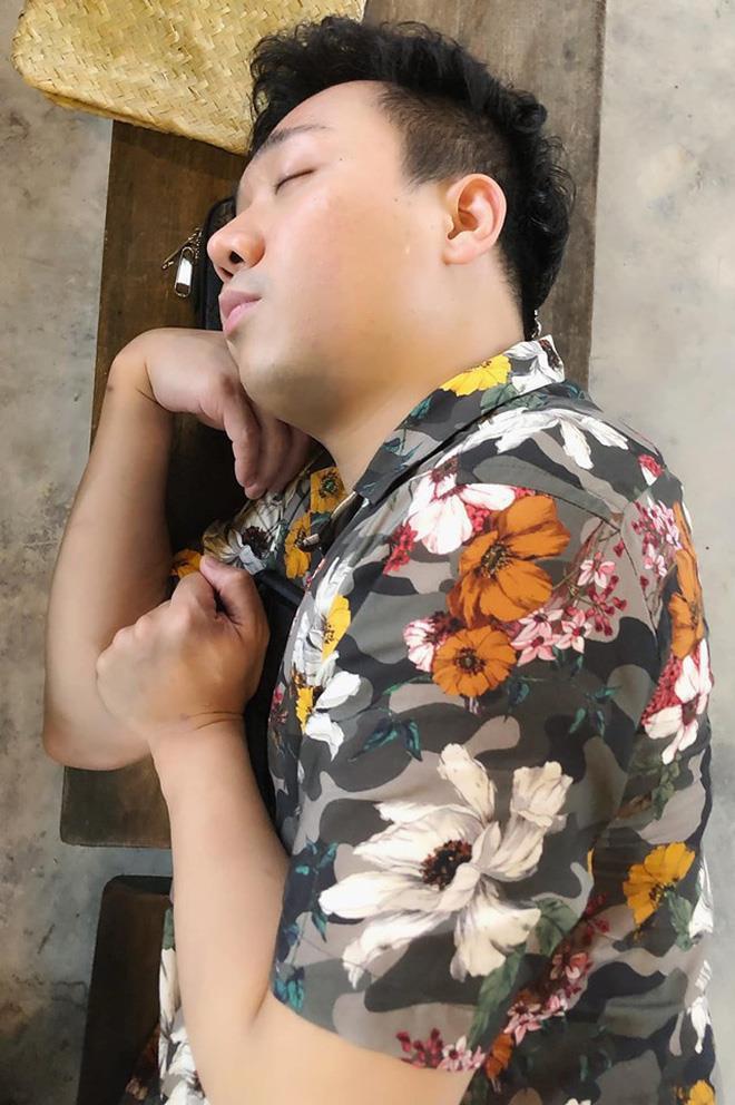 BB Trần dìm hàng Trấn Thành bằng loạt ảnh ngủ xấu ở Running Man-1