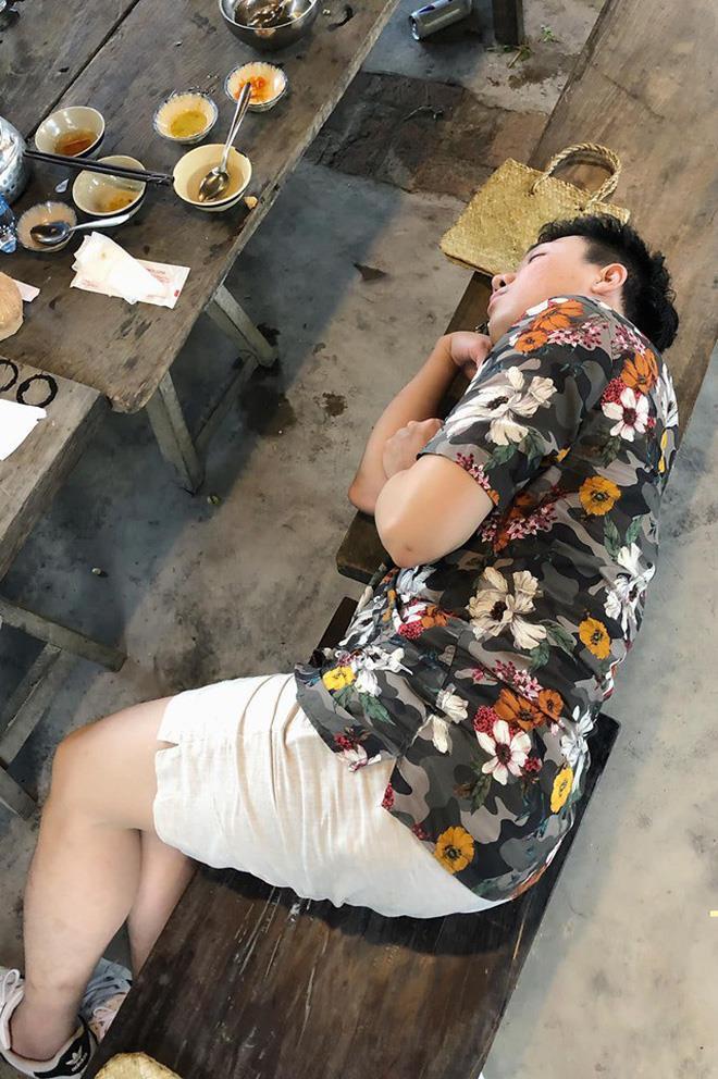 BB Trần dìm hàng Trấn Thành bằng loạt ảnh ngủ xấu ở Running Man-2