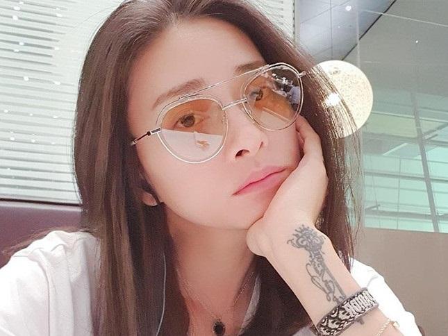 Tưởng cứ mãi mải mê công việc, ai dè ở tuổi 40 Ngô Thanh Vân đã biết lo lắng chuyện chồng con-4