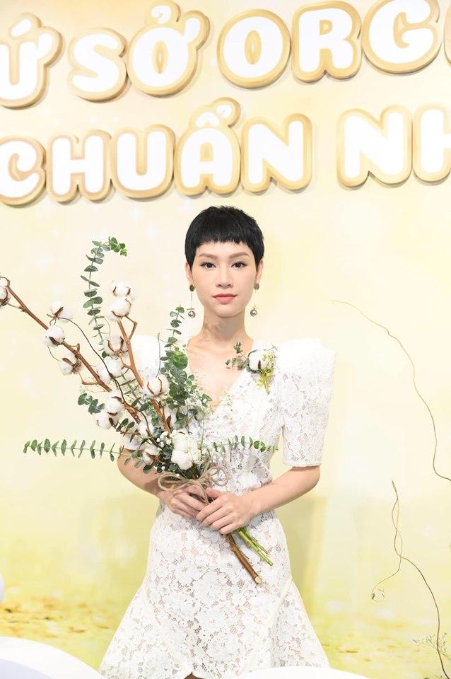 ĐẲNG CẤP HOT MOM: Đã là mẹ của 2 thiên thần, Trà My Idol vẫn được nhận xét tươi trẻ như gái mới lớn-1