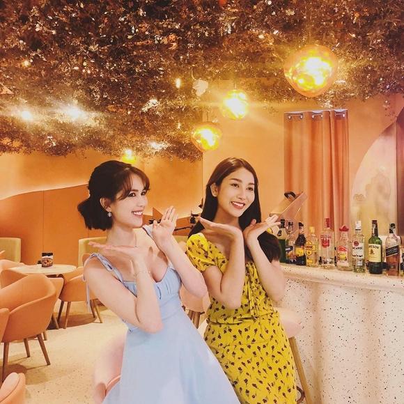 Ngọc Trinh hack tuổi với style váy ngắn, tóc ngắn khi check-in tại Thái Lan-4