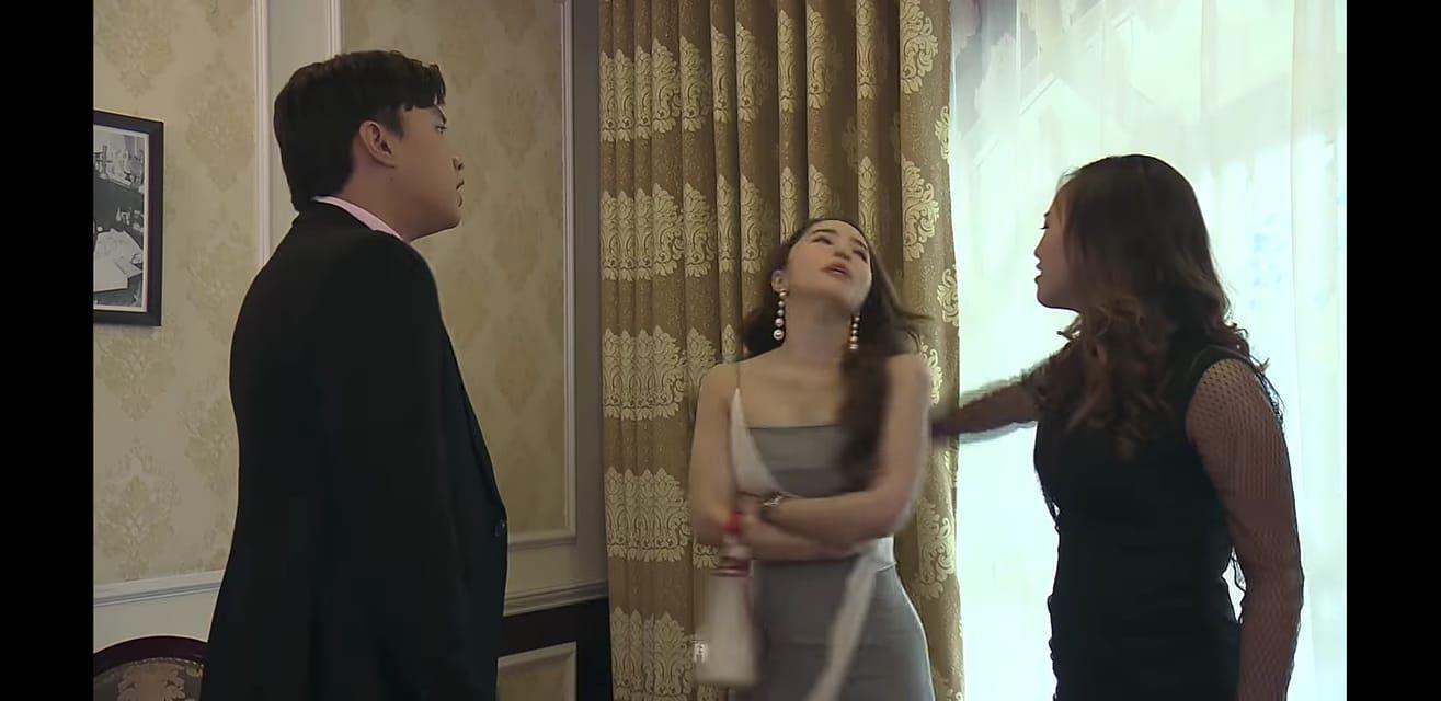 Hình ảnh khác lạ của cô gái đánh ghen hộ bạn trong Về nhà đi con-4