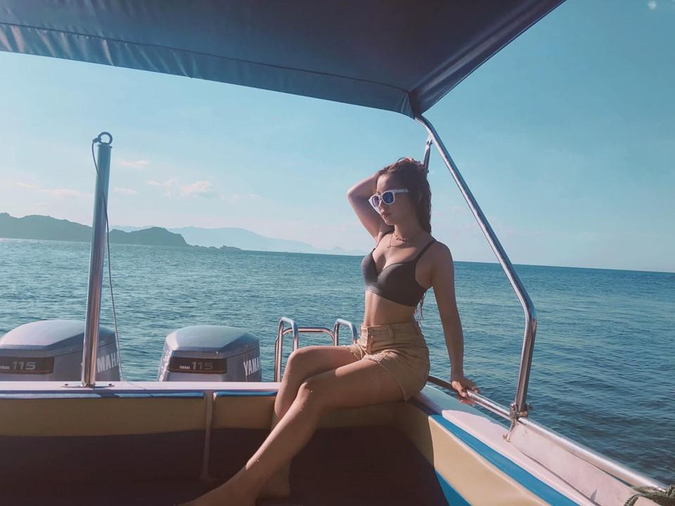 Bạn gái Quang Hải khoe ảnh bỏng mắt khi diện bikini nhưng dân mạng bất ngờ soi ra chi tiết đặc biệt-3