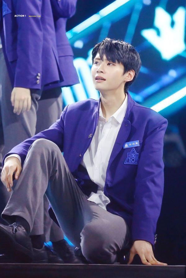 Produce X 101: Lee Jin Hyuk ra mắt tài khoản Instagram, đổi nghệ danh và kế hoạch tương lai-3