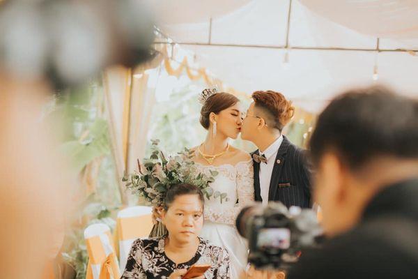 Quen nhau 5 tháng đã quyết định về chung một nhà, cặp đôi đình đám của cộng đồng LGBT Việt gây bão mạng với đám cưới hoành tráng-8